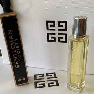 Givenchy Gentleman Society Ambre’e
